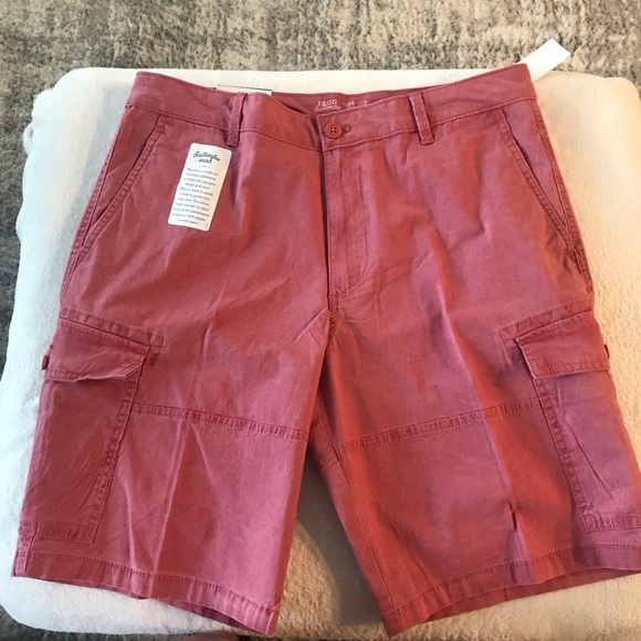 IZOD Saltwater pigment dye cargo men’s shorts size 34 color saltwater red - Picture 3 of 7